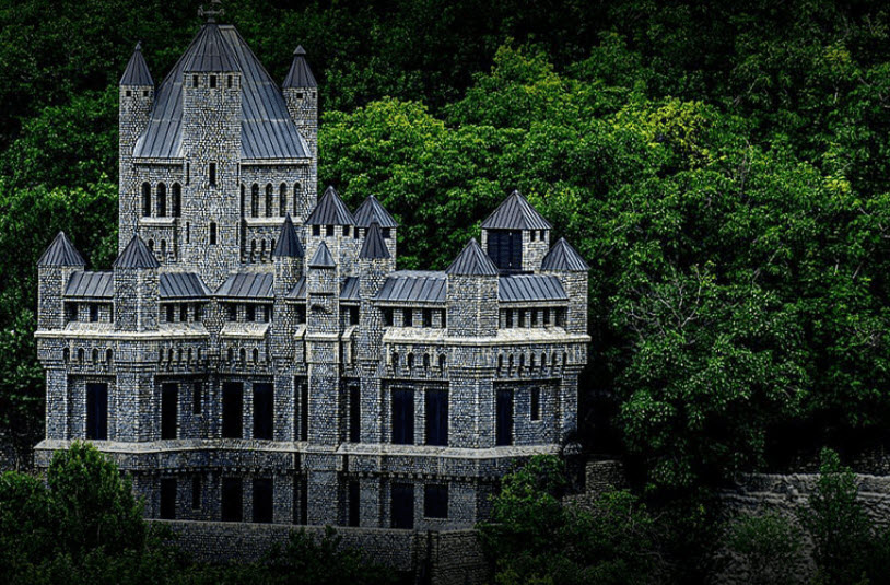 Aghasht Palace, Iran